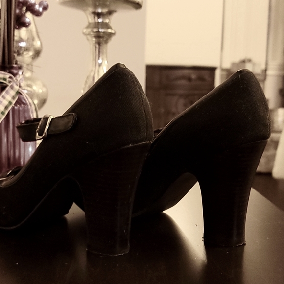 Steve Maden Mary Jane Heels - Picture 8 of 14